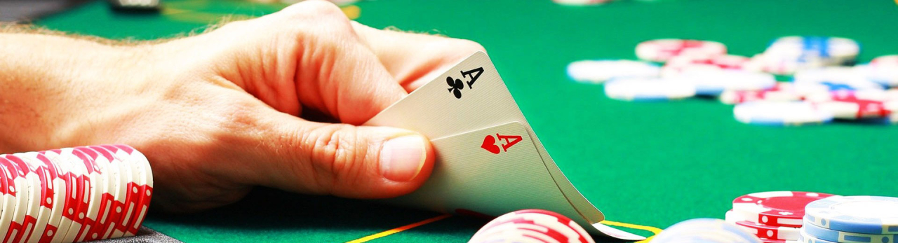 How to Play Texas Hold’em: The Beginner’s Guide