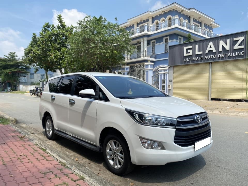 cần bán xe Toyota Innova 2.0E đời 2020