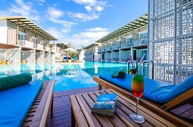 The Briza Beach Resort, Khao Lak Sha Extra Plus