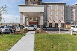 Comfort Inn & Suites Airport North