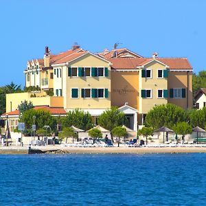 Hotel Spongiola Krapanj Exterior photo