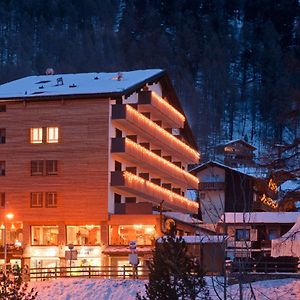 Hotel Bristol Zermatt Exterior photo