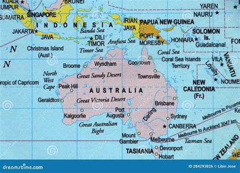 World Map Of Australia Continent And Country Borders With Papua New