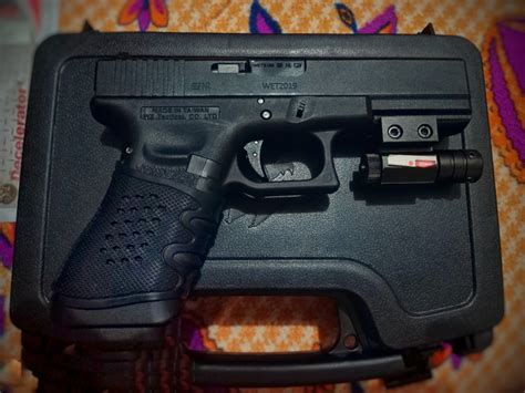 We Glock 17 Gen 3 Gbb Pistol On Carousell