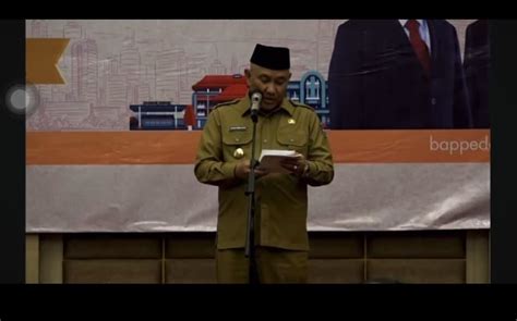 Lewat Pantun Mohammad Idris Doakan Bang Imam Jadi Pemimpin Depok