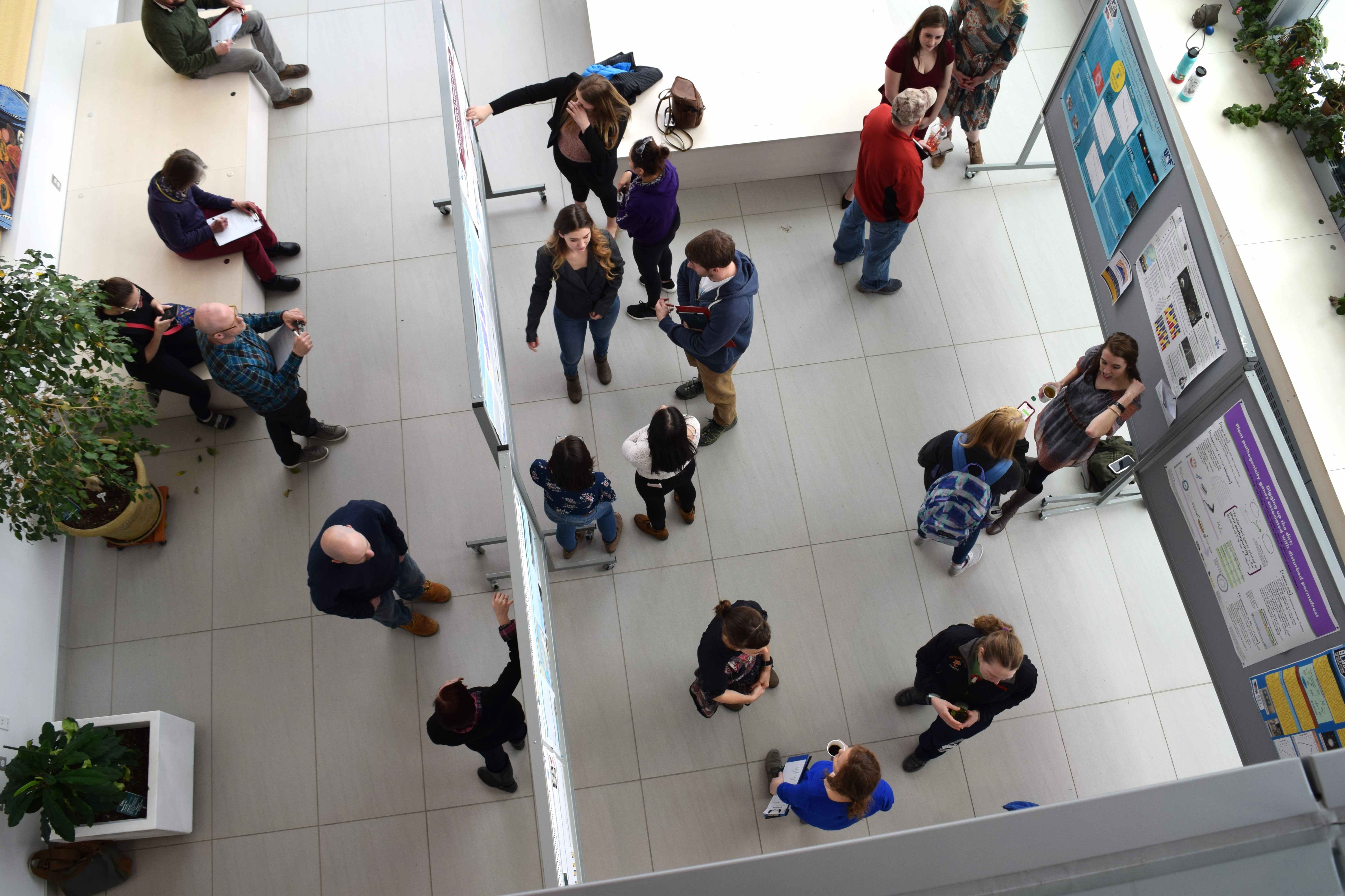 UA students in the Murie Lobby during the 2019 Midnight Sun Science Symposium.