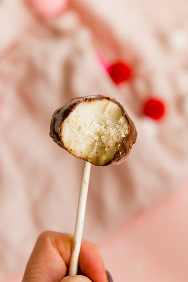 No Bake Cake Pops 