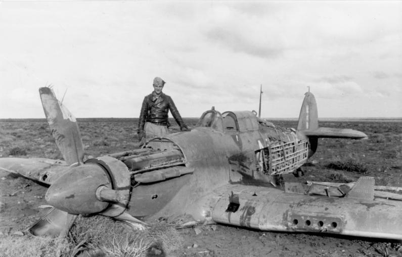 File:Bundesarchiv Bild 101I-440-1313-03, H. J. Marseille mit abgeschossener "Hurricane".jpg