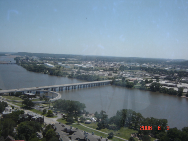 File:Tulsa's River.JPG