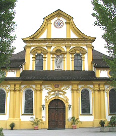 File:Stift-stams-kirche-aussen.jpg