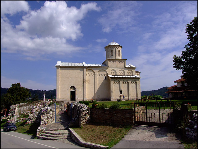 File:Eglise orthodoxe d'Arilje.jpg