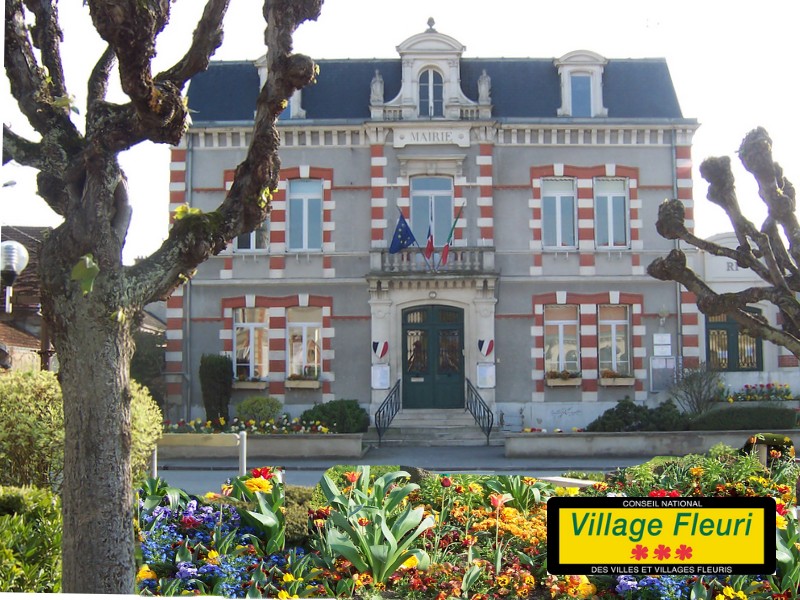 File:Mairie de Warmeriville (France).jpg