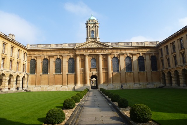 File:Queen's College - geograph.org.uk - 4406700.jpg