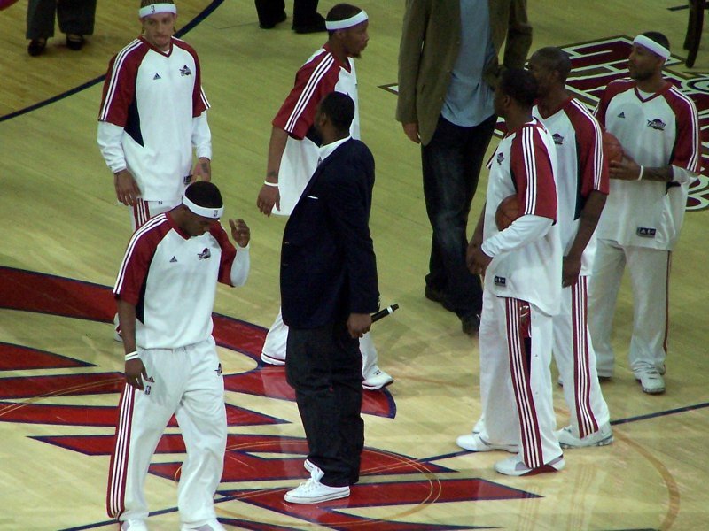 File:Cavaliers pregame 2009.jpg