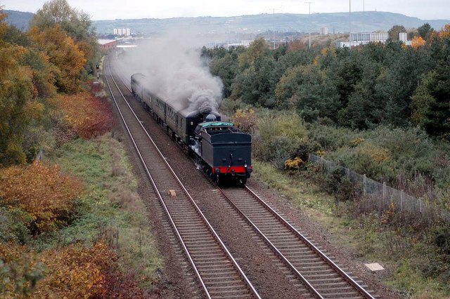 File:Approaching Steam Train - geograph.org.uk - 346021.jpg