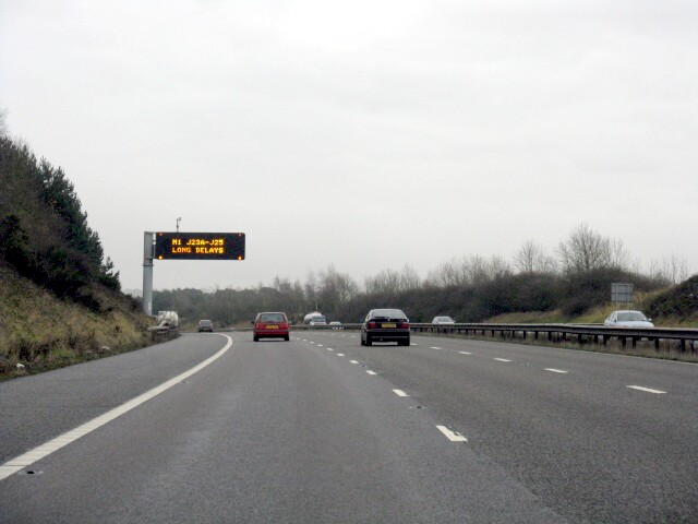 File:M42 Near Linthurst - geograph.org.uk - 1603213.jpg