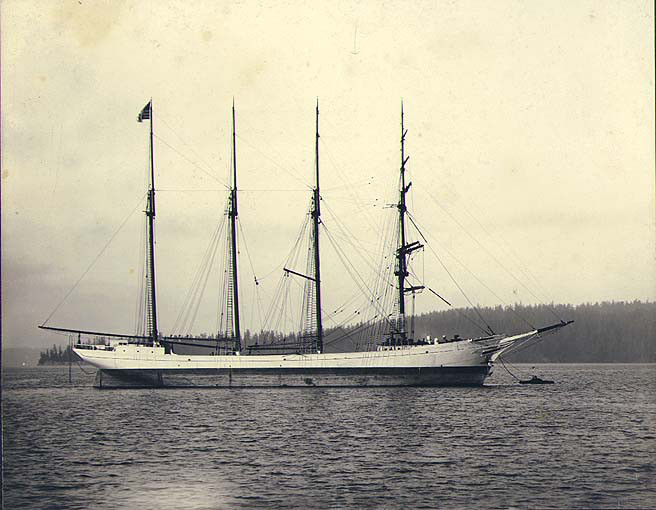 File:Four-masted barkentine MAKAWELI at anchor, Commencement Bay, Tacoma, Washington, ca 1904 (HESTER 219).jpeg