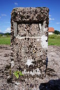 La borne du puits d'aérage a perdu ses inscriptions.