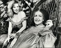 Geraldine Page a Sabra Jones, divadlo Mirror Theater, 1984