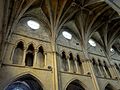 Faux triforium formé par trois arcades en tiers-point par travée, église Saint-Étienne de Marly-la-Ville.