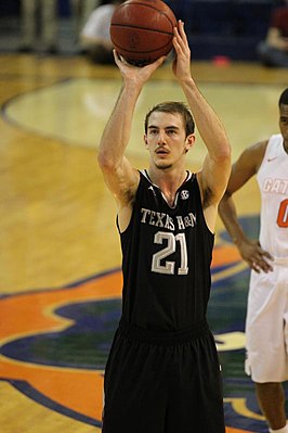 Caruso tijdens een wedstrijd tussen Texas A&M en Florida Gators (2015)