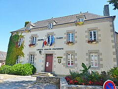 Pleuven 012 Mairie.JPG