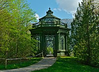 76. Platz: Mölchlein mit Musikpavillion des Schlosses Linderhof in Ettal im Landkreis Garmisch-Partenkirchen