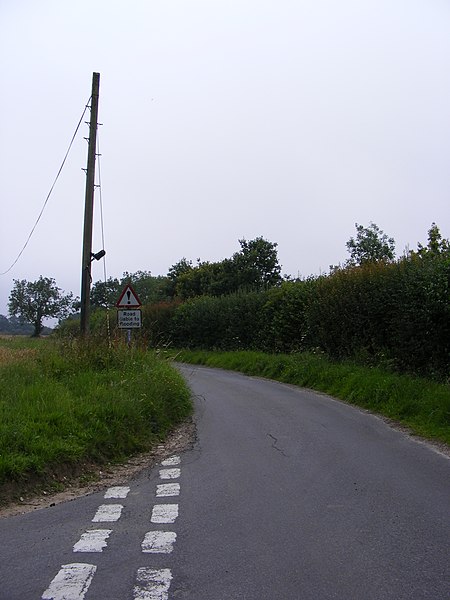 File:Kerdiston Road - geograph.org.uk - 2525438.jpg