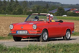 BMW 700 Cabriolet in motion, front and left side