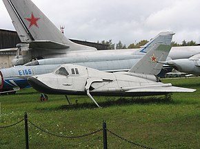 モニノ空軍博物館にあるMiG-105.11