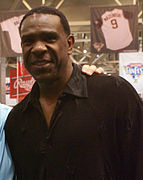 Andre Dawson 2009 CROP.jpg