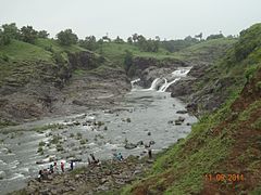 Small Water fall - panoramio.jpg