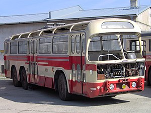 Skats uz motora pārsegu (Steuerung) trolejbusam Tatra T 401