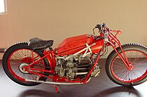 Guido Mentasti werd de eerste Europese Kampioen met deze Moto Guzzi C4V (Corsa Quattro Valvole)