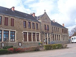 Skyline of Dracy-Saint-Loup