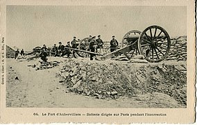 Batterie dirigée sur Paris durant l'insurrection de la Commune au fort d’Aubervilliers. Cliché Liébert.