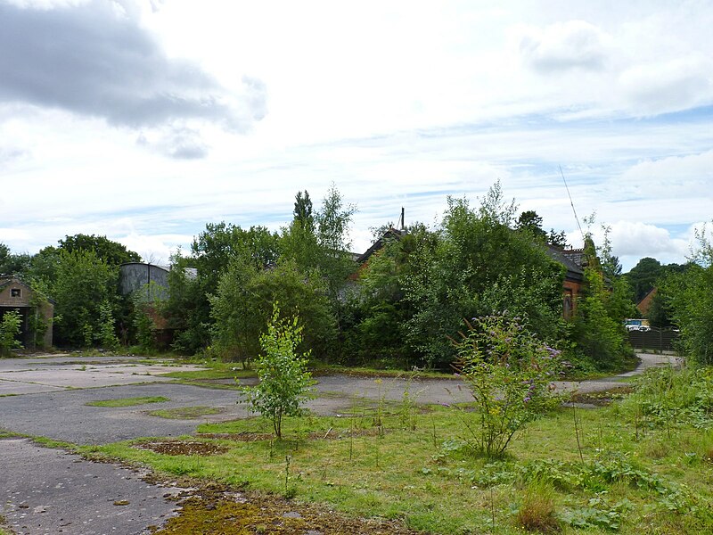 File:Derelict Building, Burcot (rear) - geograph.org.uk - 5473507.jpg