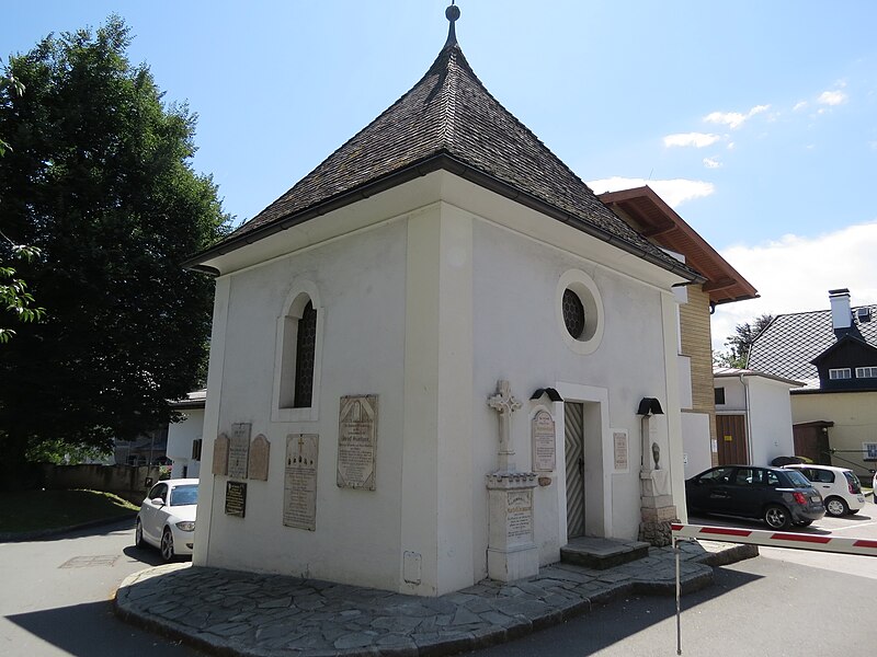 File:2017-07-21 (214) Marienkapelle in Zell am See, Austria.jpg