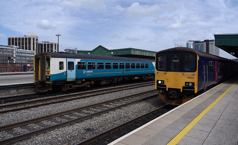 File:Cardiff Central railway station MMB 24 153362 150127.jpg