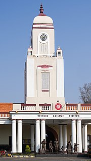 Thumbnail for File:Clock Tower Mysore Rly Stn Karnataka Apr22 A7C 01904.jpg