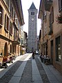 Blick auf den Turm der Kirche San Vittore in Cannobio