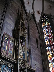 Chapelle Ste-Catherine: Retable et vitraux