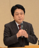 Akira Uchiyama 20110420 2 (cropped).png