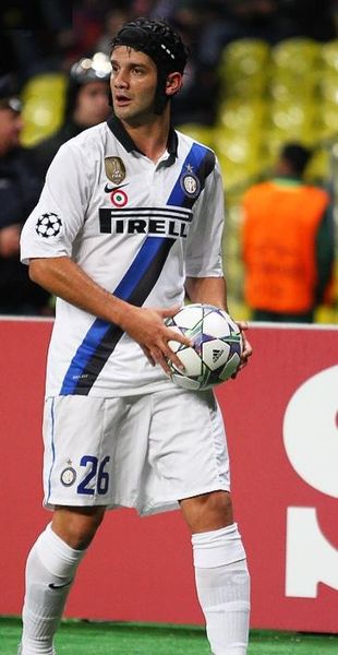 File:Cristian Chivu 2011.jpg