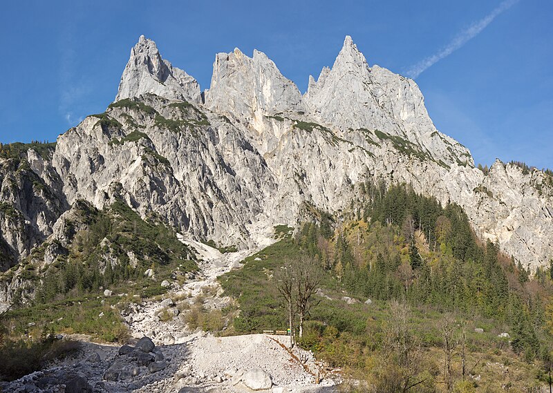 File:Ramsauer Dolomiten II.jpg