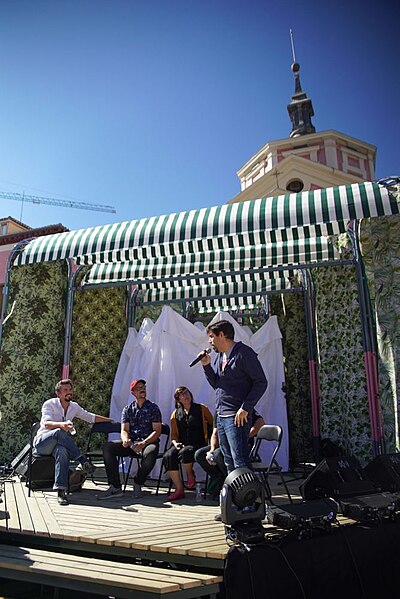 File:Múltiples actividades de acceso libre en el día central de ‘Tándem París-Madrid’ (08).jpg