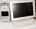 Macintosh G4 computer by Apple