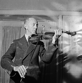 Helmann vastgelegd door Charles Breijer (18 december 1945)