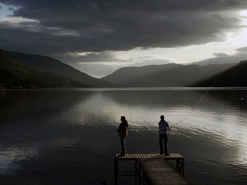 File:Lochearnhead twilight fishing.jpg