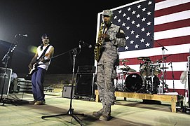 Saxophone Player in Iraq DVIDS201634.jpg